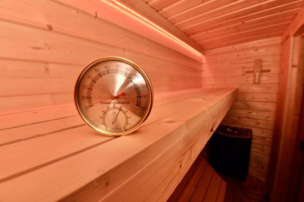 Flanders Loft Luxury Apartment With Sauna 던기번 외부 사진